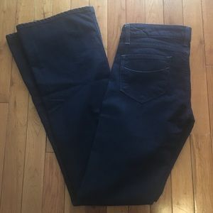 EUC Paige Lowrise Bootcut Jeans 27x34
